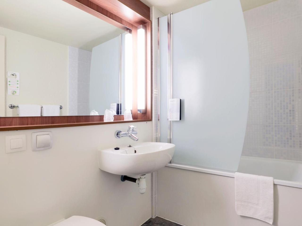 Campanile Bayonne Hotel Kültér fotó